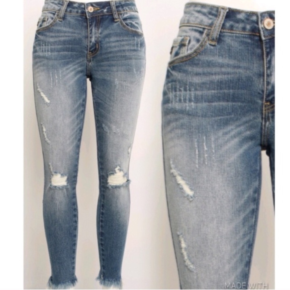 Last Pair Favorite! New Distressed Jeans wFray Hem - Picture 5 of 6
